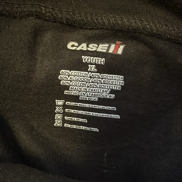 International Harvester black hooded sweatshirt - Picture 4 of 4